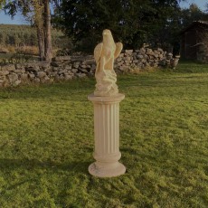 Handsome eagle on fluted plinth